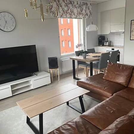 Apartament Kattohuoneisto Luonnon Keskellae *